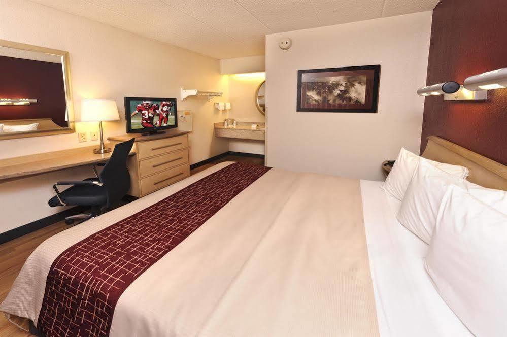 Red Roof Inn Detroit - Plymouth/Canton Bagian luar foto